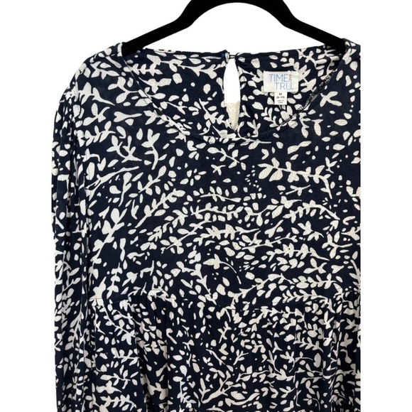 Time and Tru Size Medium Navy Blue Floral Long Sleeve Boho Ruffle Hem Blouse - Picture 1 of 4